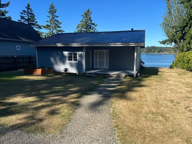 Building Photo - Beachfront Cabin on Henderson Inlet