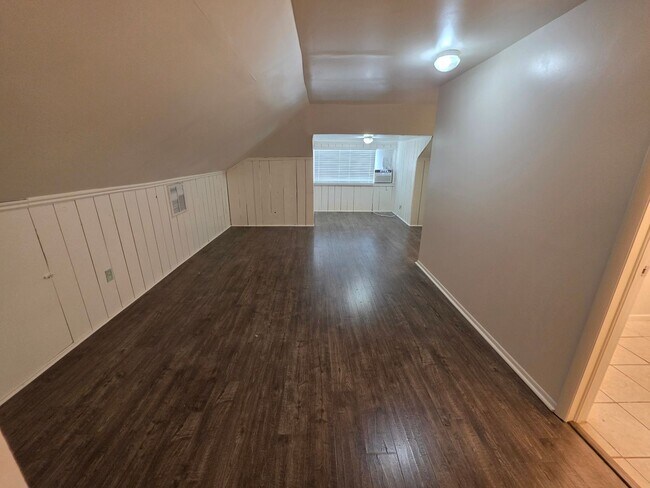 Building Photo - 170 N 100 E