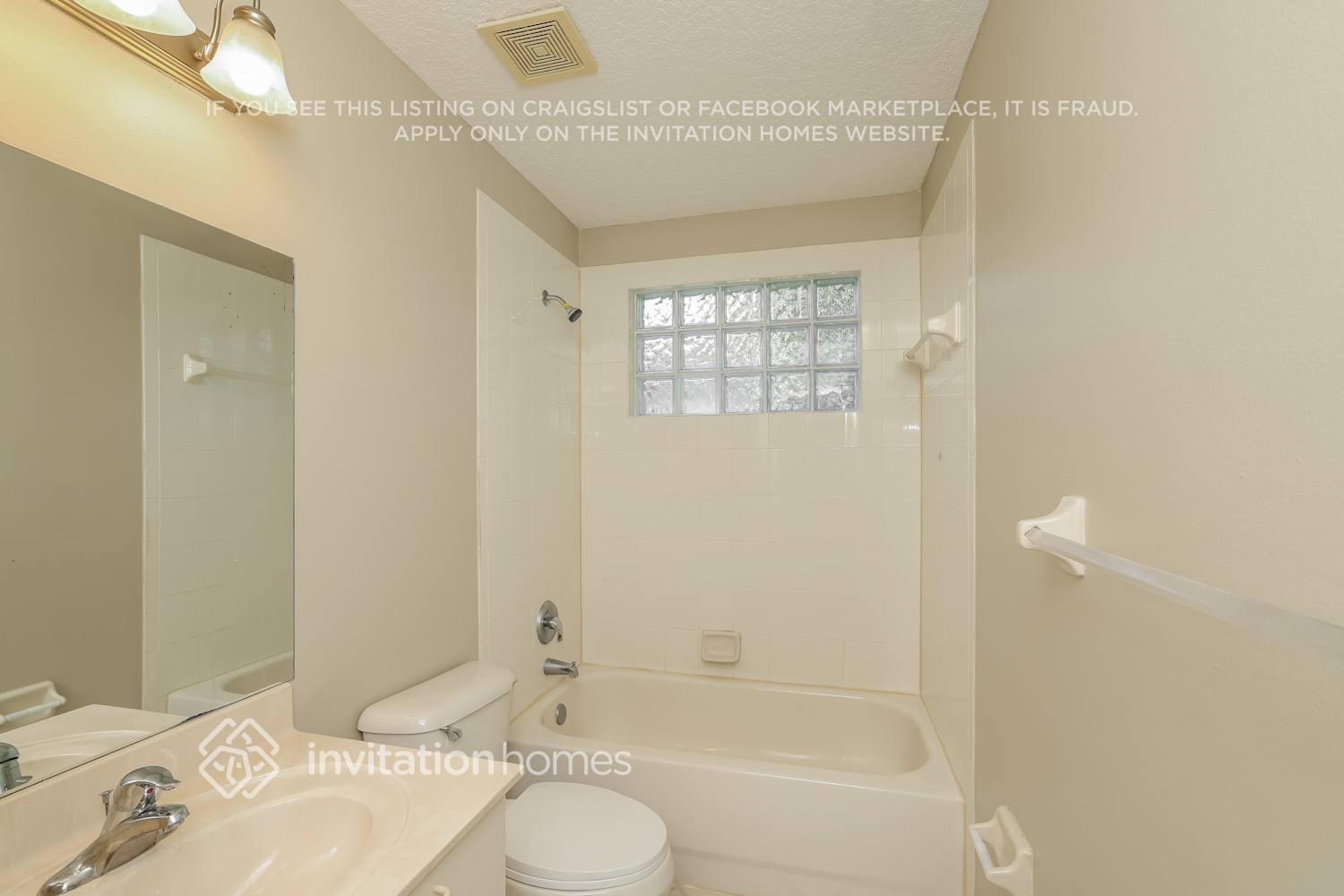 Building Photo - 9105 Dupont Pl