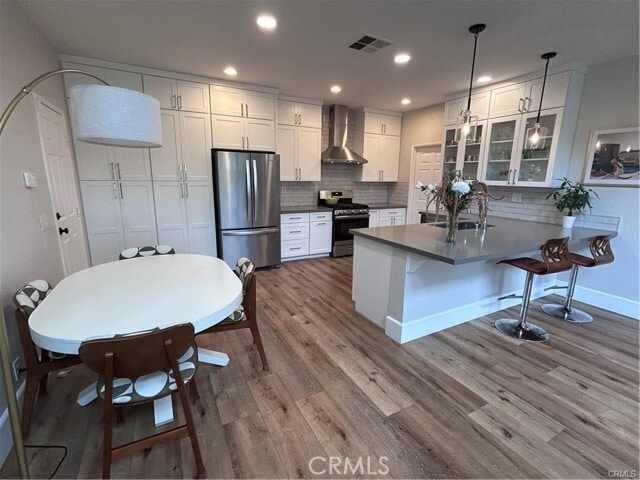 Building Photo - 22 Mineral King