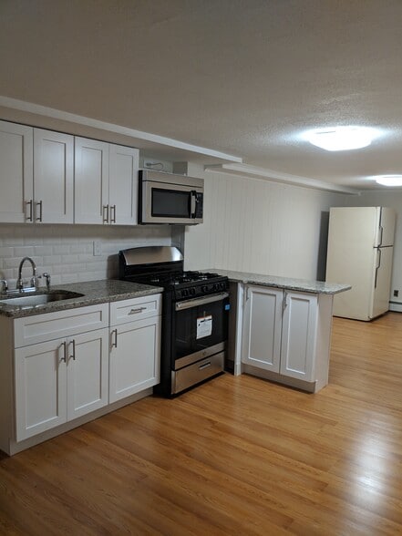 Building Photo - 153 Weigands Ln