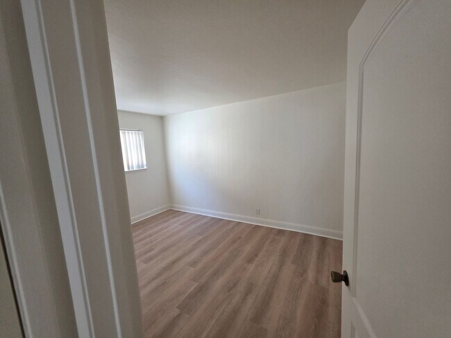 Building Photo - Discover 3528-3538 Agate in Santa Clara Open House Sunday August 2nd from 12noon-3pm