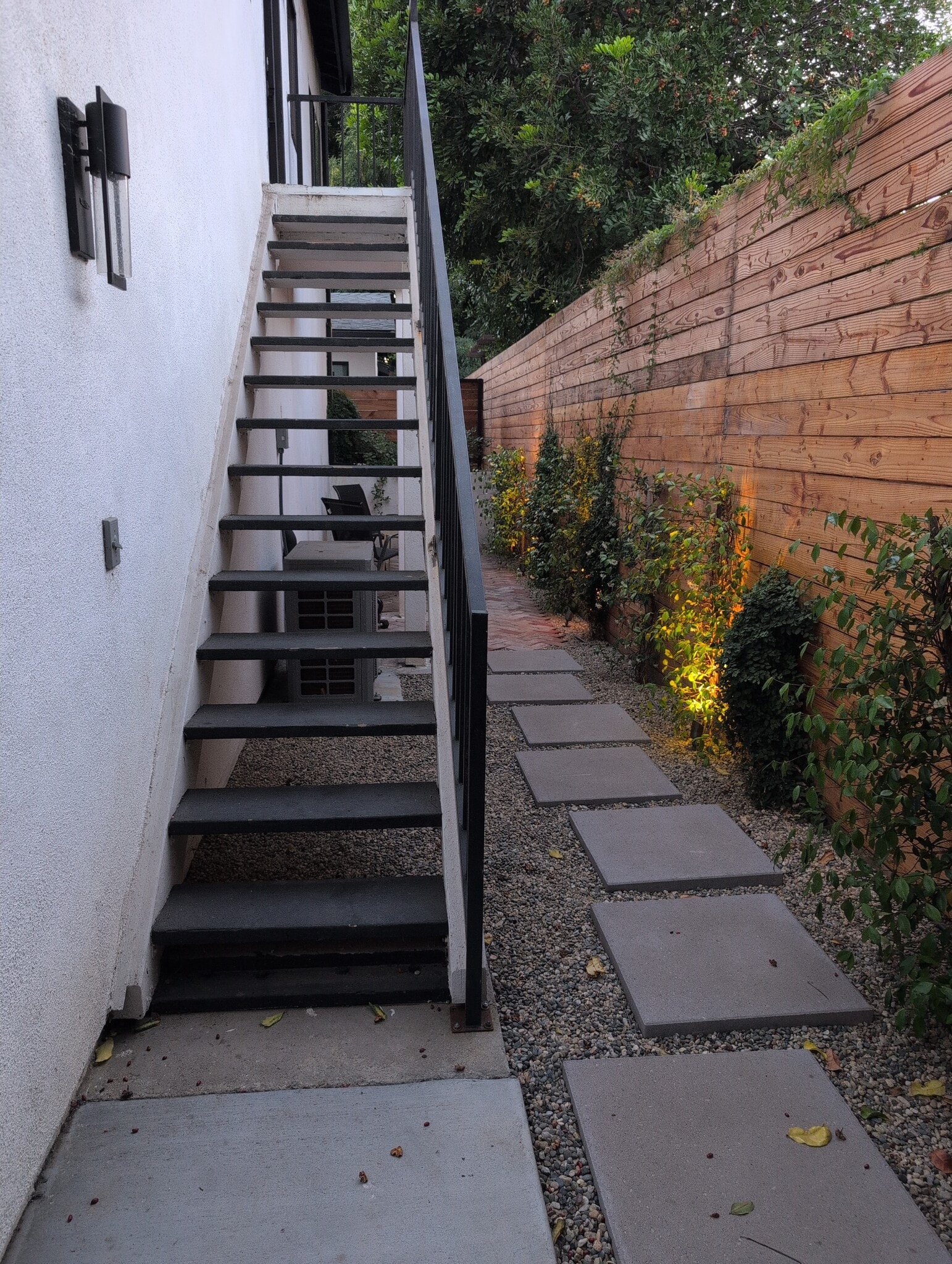 Building Photo - 4331 Allott Ave