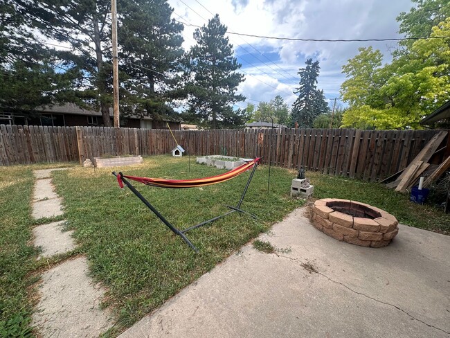Building Photo - Updated 2BD 1Bath Home in West Loveland