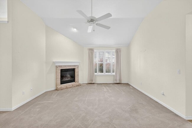 Building Photo - Heathercove Place