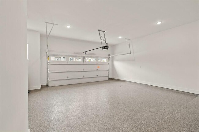 Building Photo - 32707 Fly Fish Wy