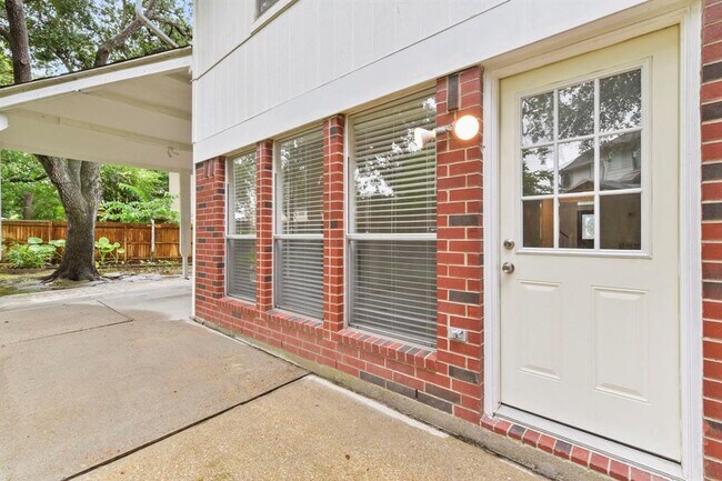 Building Photo - 13902 Danton Falls Dr