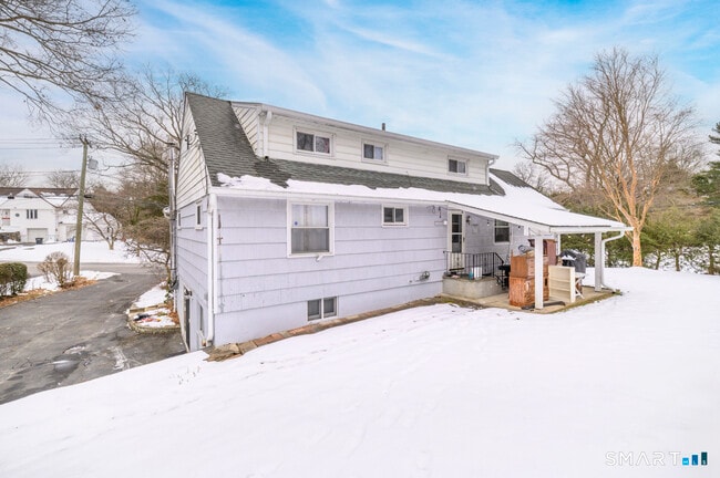 Building Photo - 63 Alpine St