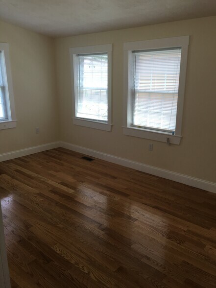 Building Photo - 785-787 Broadway Street