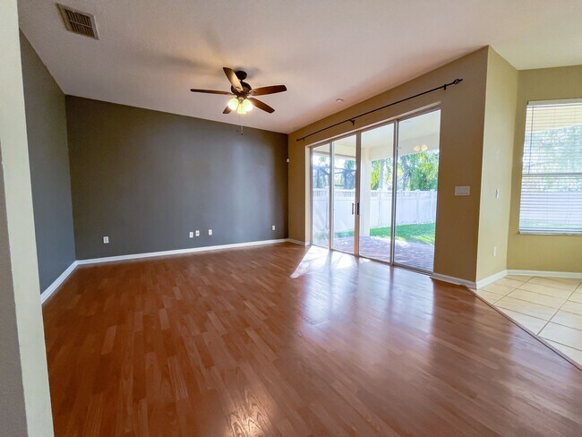 Building Photo - Retreat at Wekiva Gated Home with 3 Bedroo...