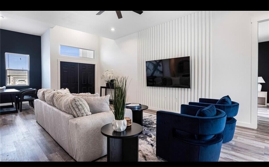 Building Photo - 417 NW 3rd Ln