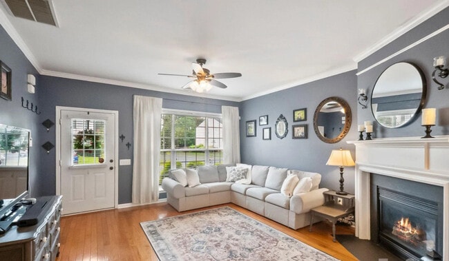 Building Photo - 2143 Kaybird Ln