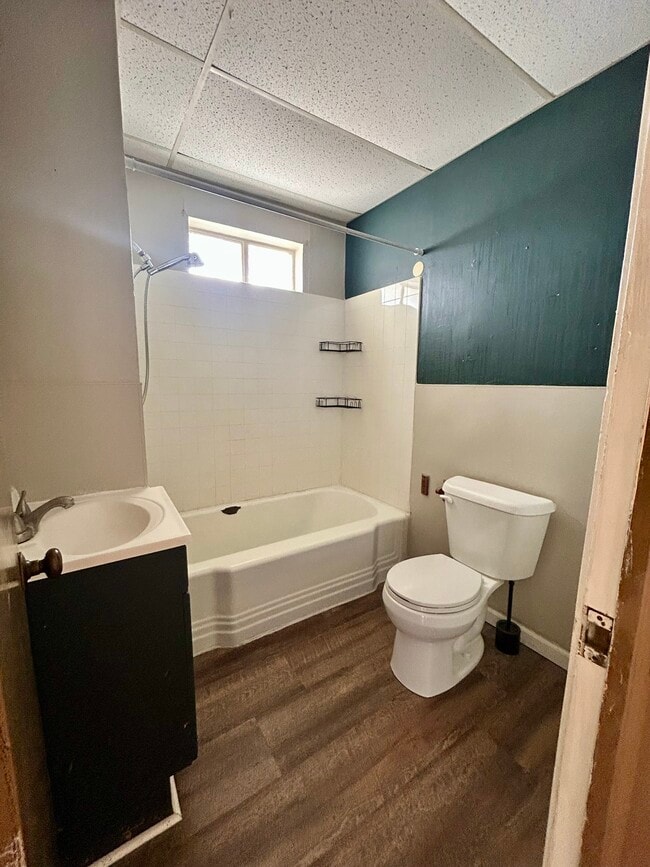 Building Photo - Tenth Street Apartments