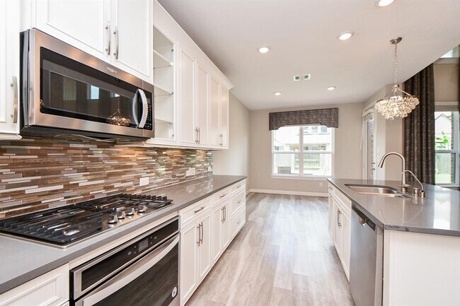 Building Photo - 4422 Sterling Heights Ln