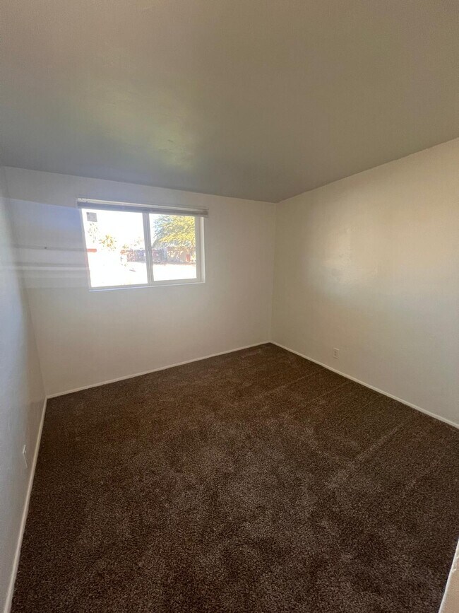 Building Photo - 6334 E Calle Luna