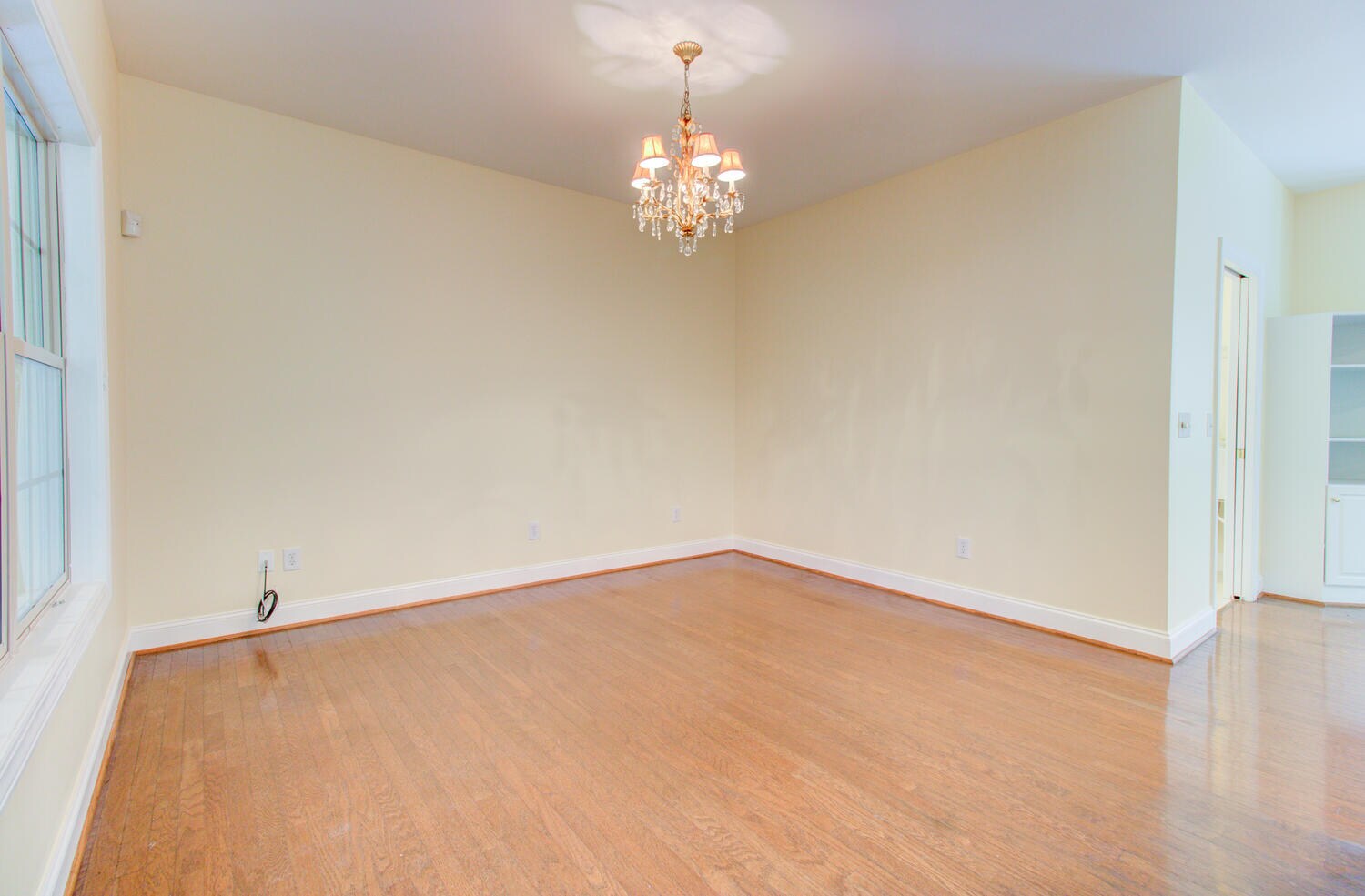 Building Photo - 4806 Alida Pl