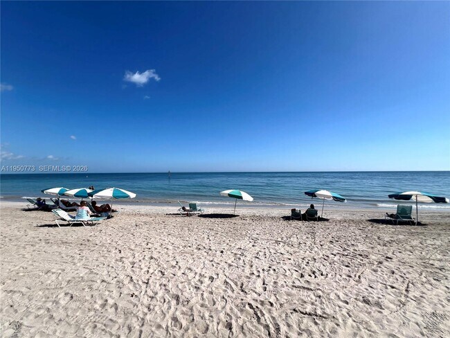 Building Photo - 255 Sunrise Dr