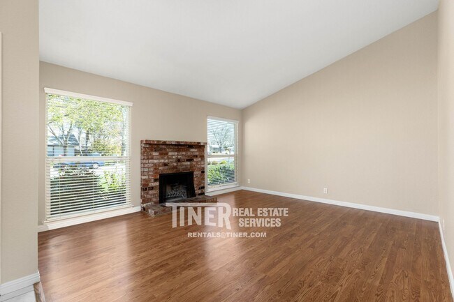 Building Photo - 8052 Phoebe Way