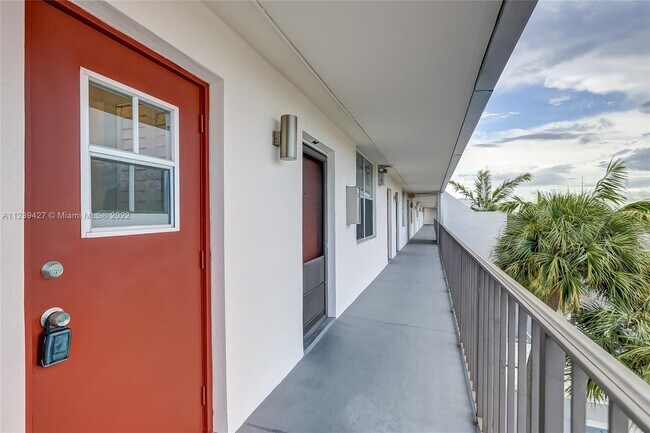 Building Photo - 4501 NE 21st Ave