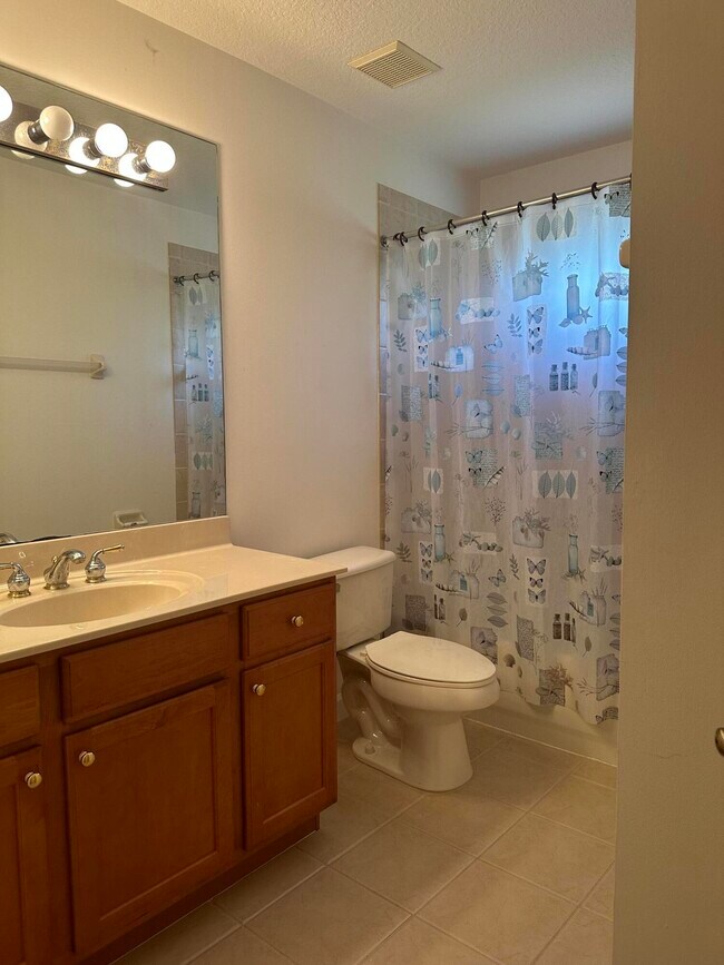 Building Photo - 8120 Bautista Way