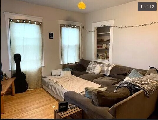 Building Photo - 36 Main St