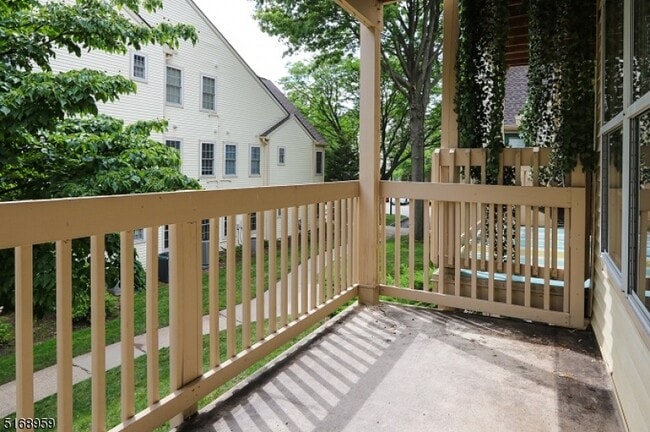 Building Photo - 29 Timber Dr