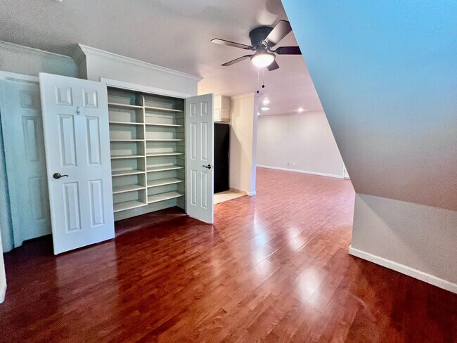 Building Photo - $1,995 Blackstone & Sierra 2 Bedroom Condo...