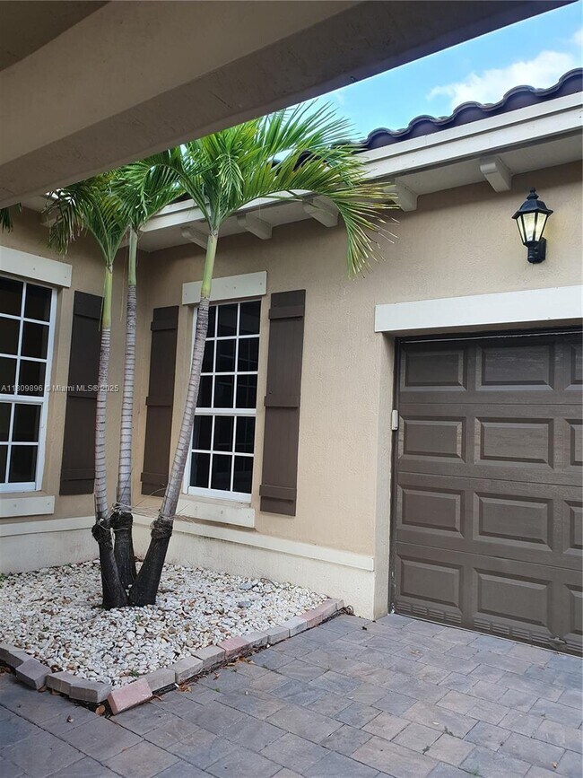 Building Photo - 9171 SW 169th Pl