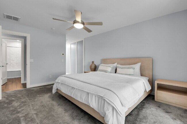 Building Photo - "Coastal Comfort Awaits: Spacious 3-Bed, 3-Bath Furnished Retreat in Moss Creek on the Marsh!"