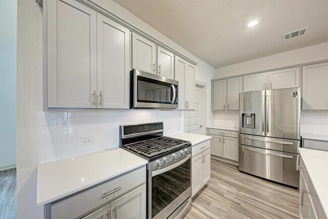 Building Photo - 7420 Peggie Nell Dr