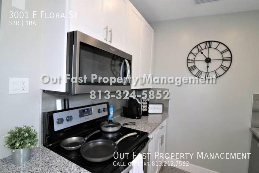 Building Photo - 3001 E Flora St