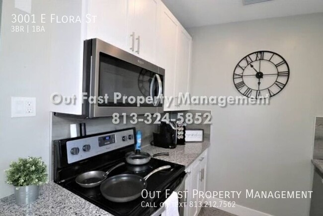 Building Photo - 3001 E Flora St