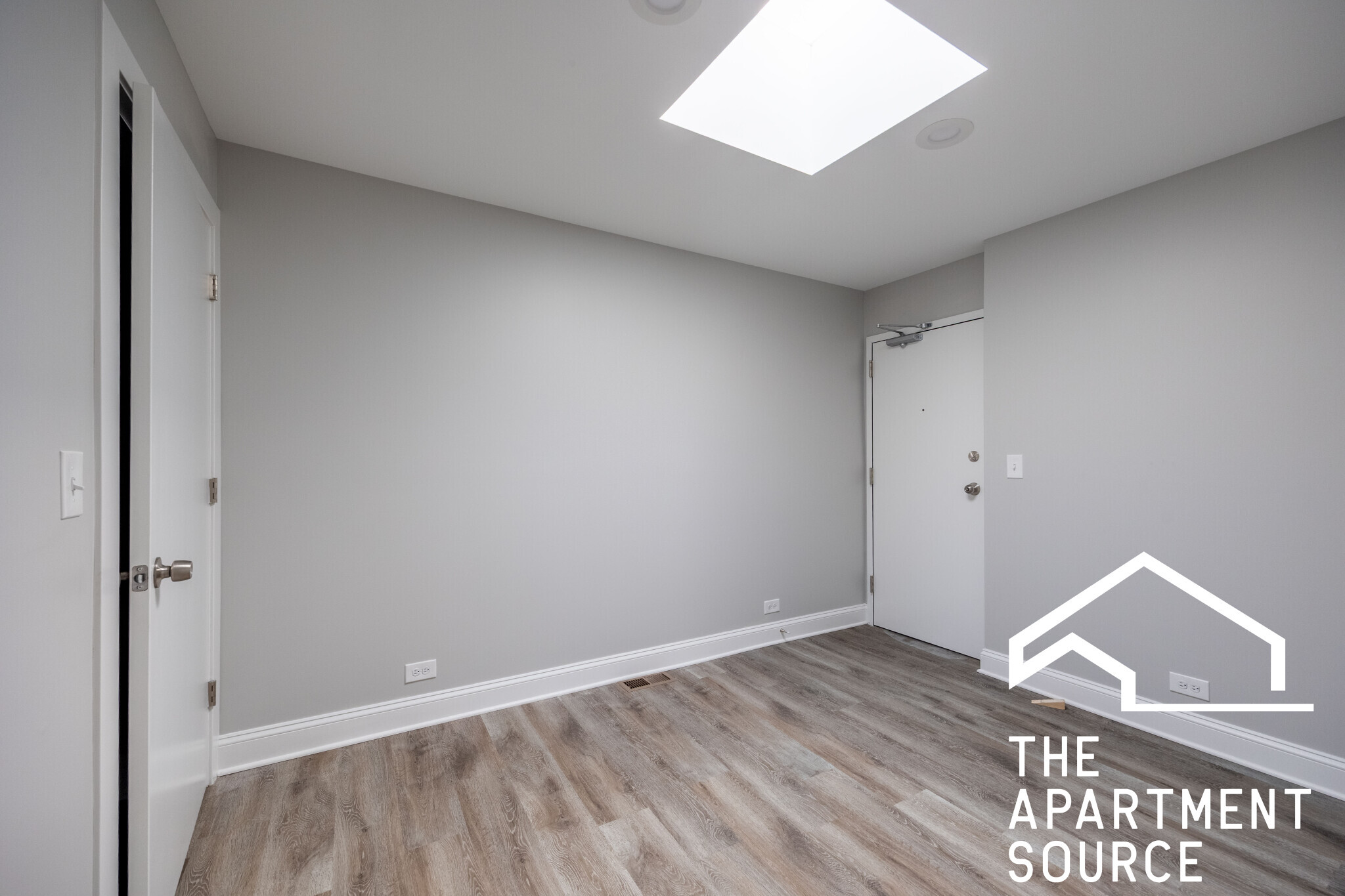 Building Photo - 745 W Gordon Ter