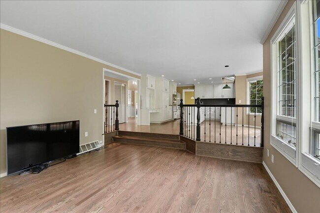 Building Photo - 4bd/2.5ba Woodinville House