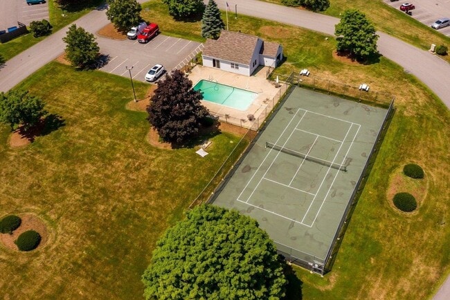 Building Photo - 50 Brookside Dr
