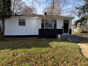 Building Photo - 1602 Knapp Ave