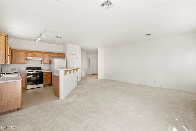 Building Photo - 6804 Rosinwood St