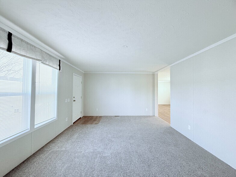 Building Photo - 29652 Cambridge Ct