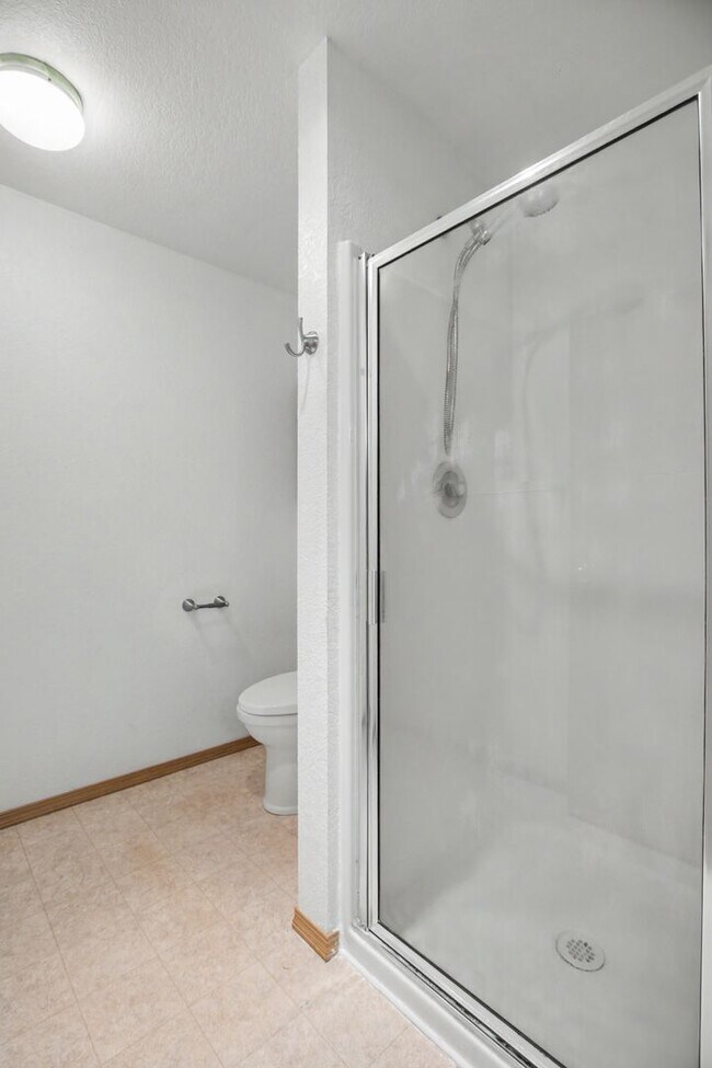Building Photo - Beautiful 3-Bedroom Home in a Gated Community with Resort-Style Amenities