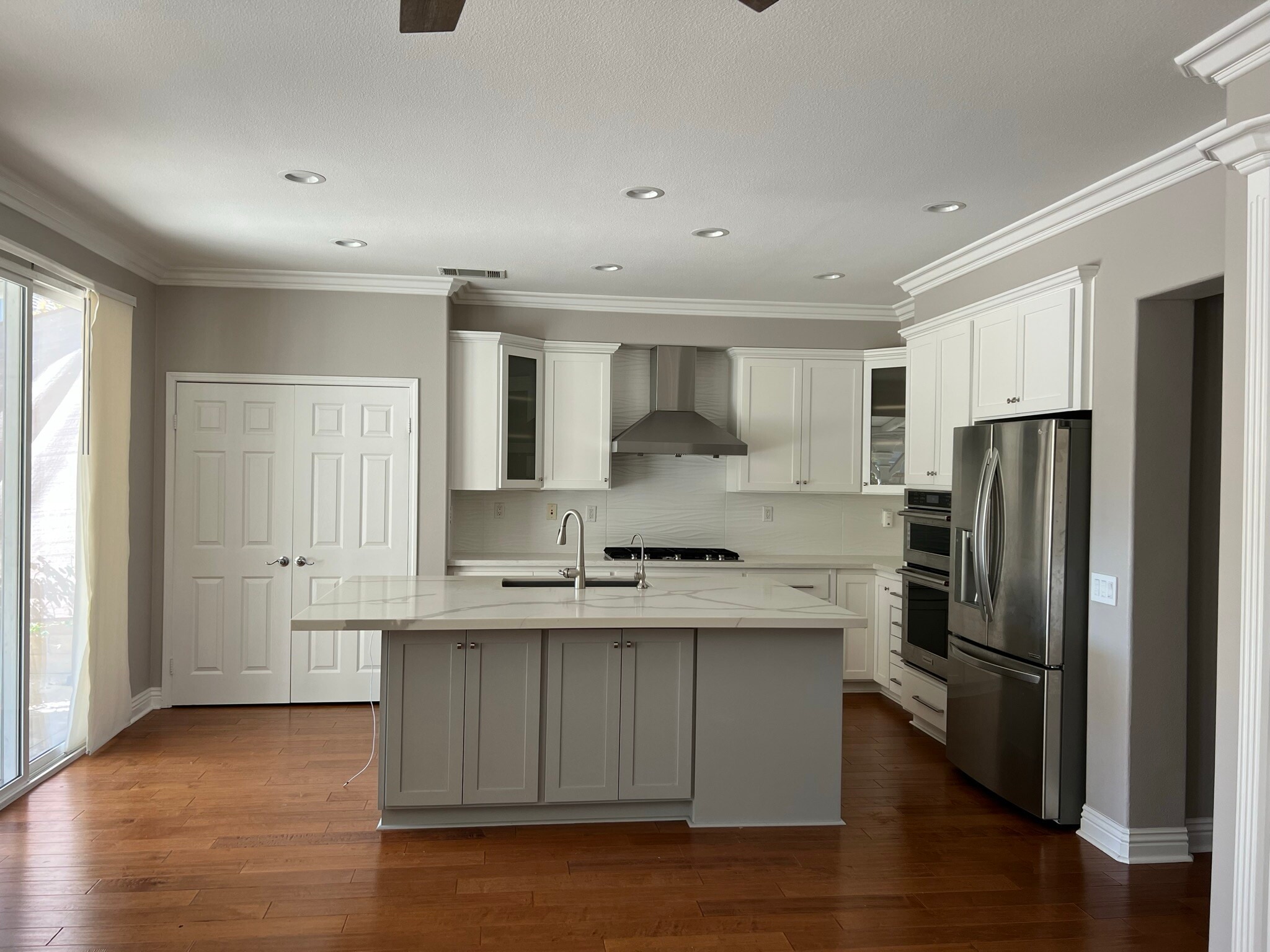 Kitchen - 24040 Dandelion Ln