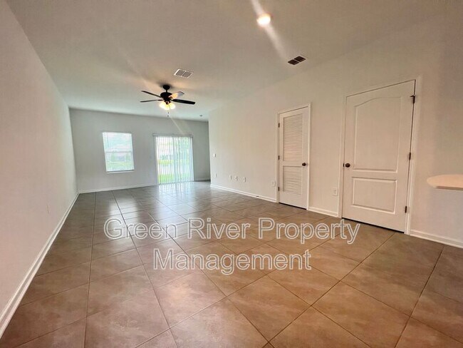 Building Photo - 83 Tidal Bch Ave