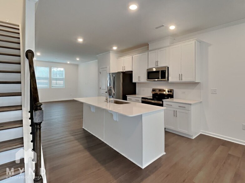 Building Photo - 1506 Crescent Townes Wy