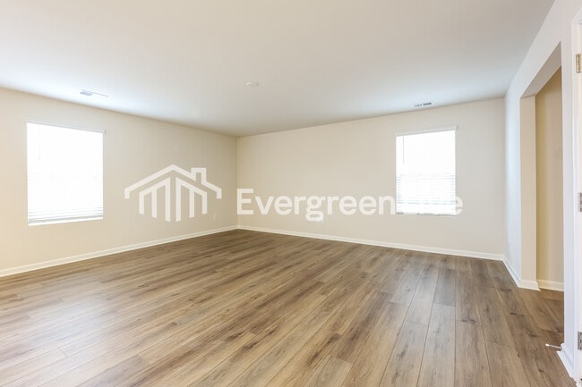 Building Photo - now