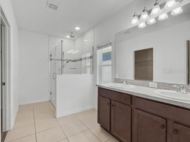 Building Photo - 1211 Lone Palm Wy