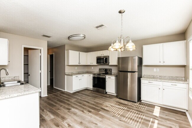 Building Photo - 509 Brasenose St