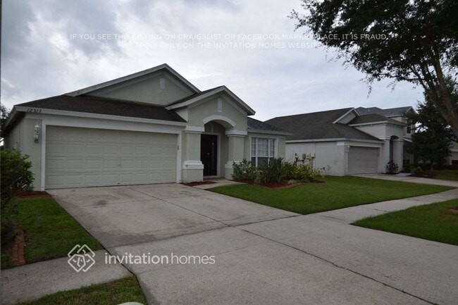 Building Photo - 12313 Cedarfield Dr