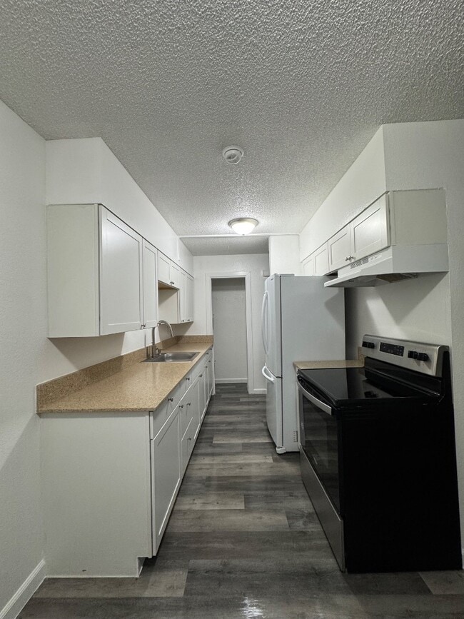 Building Photo - 1111 N L St