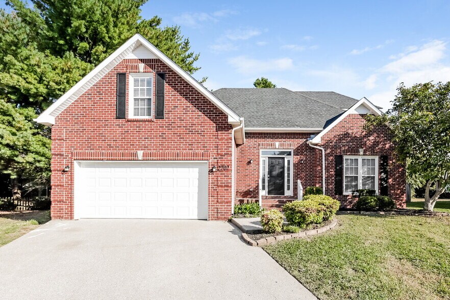 Primary Photo - 2702 Soaring Eagle Ct