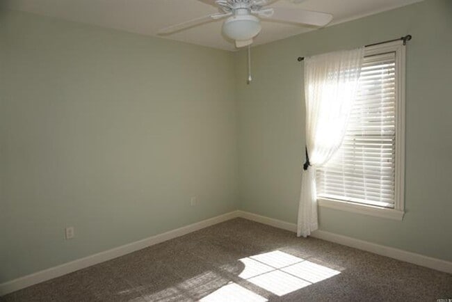 Building Photo - Beautiful Home in a Highly Desirable, Hard-to-Find Newer Neighborhood!