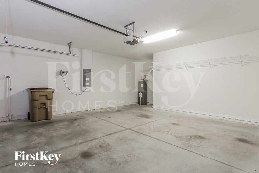 Building Photo - 12411 Pagoda Pl